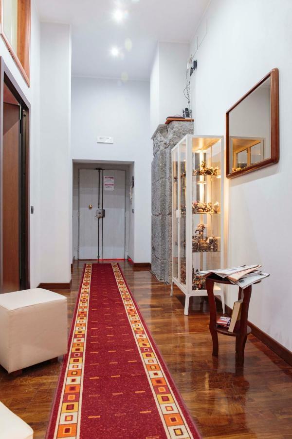 Palazzo Carafa Della Spina Room And Apartment 那不勒斯 外观 照片